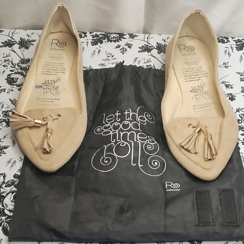 ROLLA'S Tan Tassel Loafers with‎ Rounded Toe